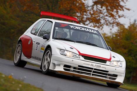 Carsten Wulff i sin Peugeot 306 Maxi - endte på en 2. plads generelt og en sejr i klassen.
(Foto: Bjørn Johansson / <A HREF="http://www.bjohansson.dk" TARGET=_blank >bjohansson.dk</A>)